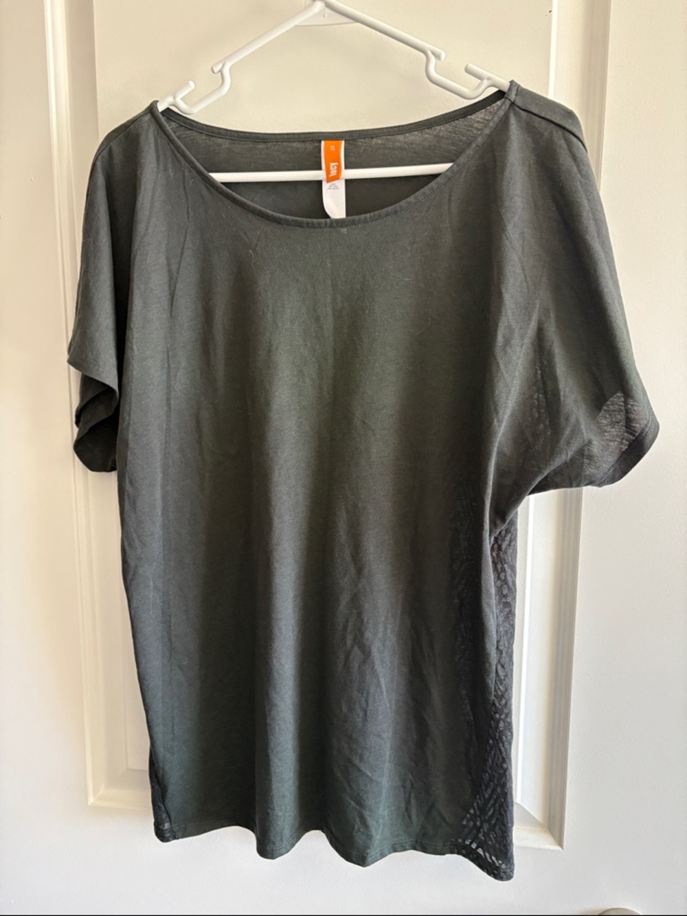 Lucy Scoop Neck Tee - Charcoal Gray